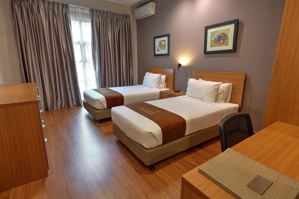 Acappella Hotel, Hotel 4*